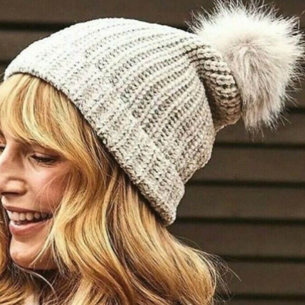 Jules Kae Pom Pom Beanie Hat Light Grey Gray